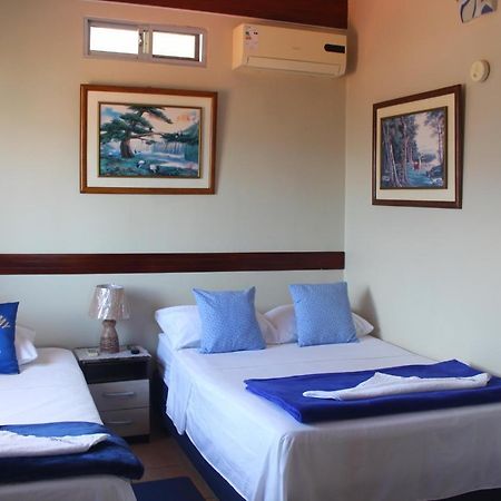 Hostal Romy Пуерто-Бакерісо-Морено Екстер'єр фото